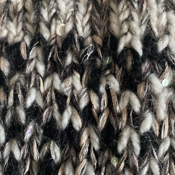 LOFT Women’s Infinity Multicolored Scarf - Picture 4 of 4